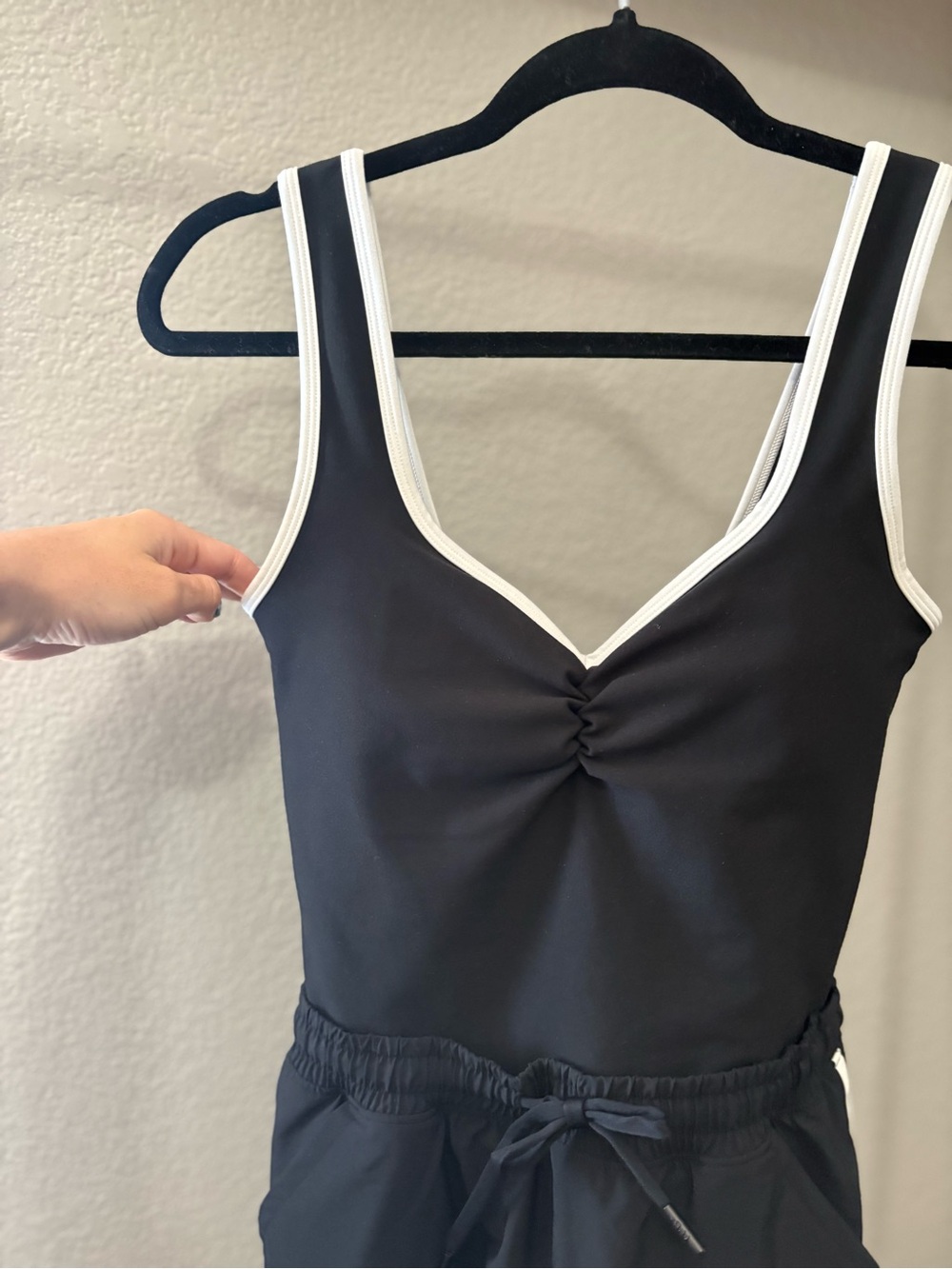 Abercrombie & Fitch YPB Black Romper Size S - Picture 6 of 6